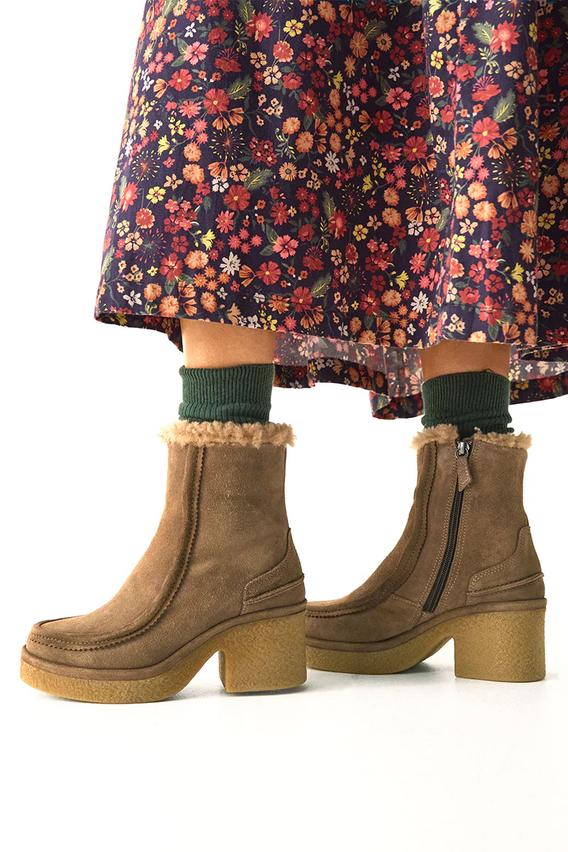 Bambie Cinnamon Suede Shearling Fur Lined Boots - Image 3