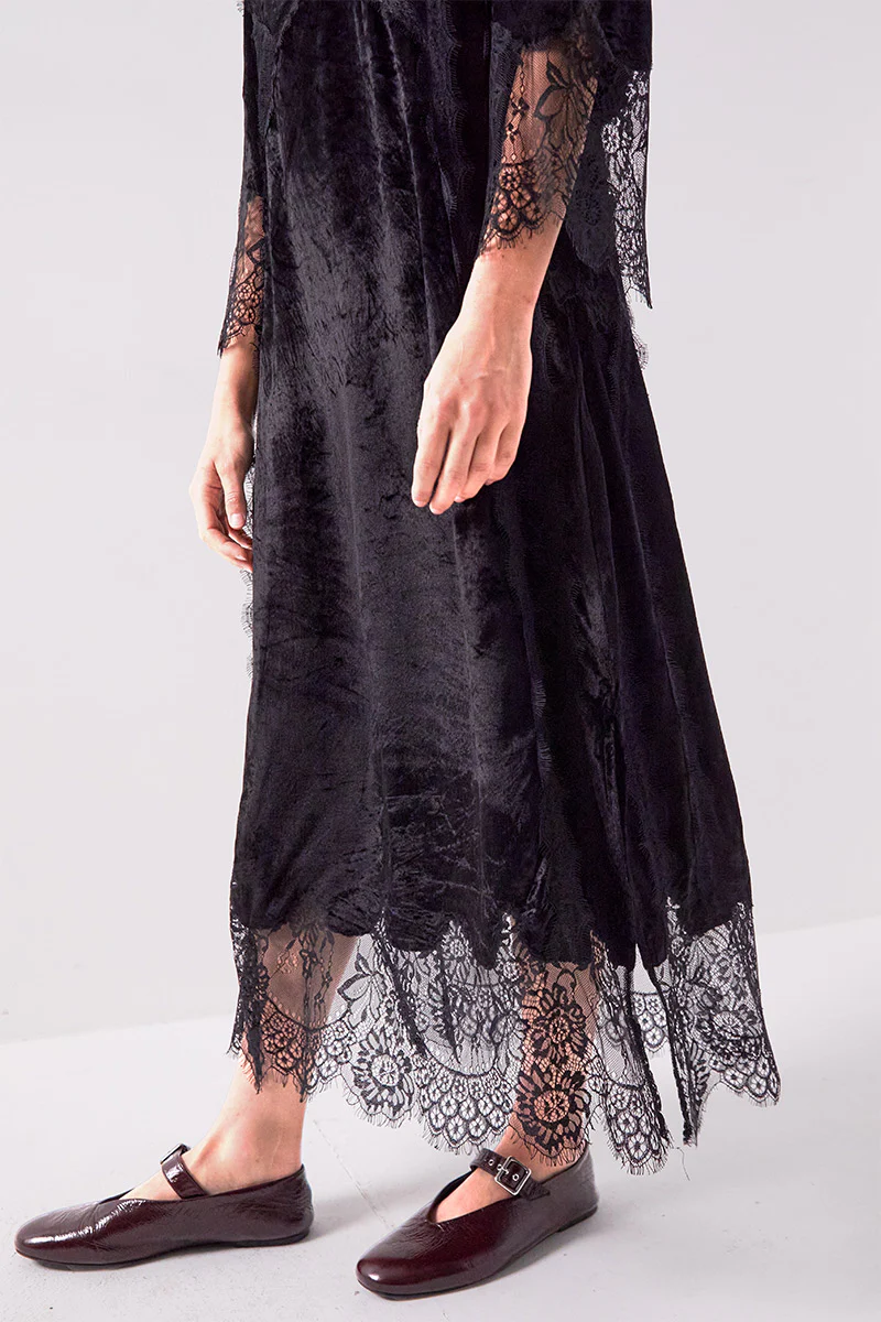 Fiadh Velvet Sheer Lace Dress - Image 3