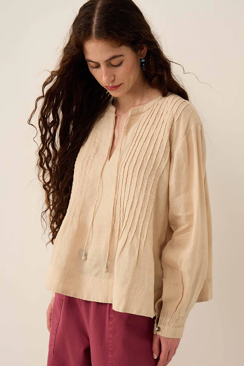 Tops & Blouses